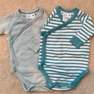 Baby foldover kimono onesies Uniqlo 0-3m Like NEW